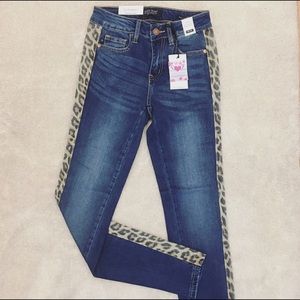 Judy Blue Wild Instincts Jeans 🎉FINAL PAIR - sz 1